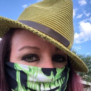 Meet your Posher, Amber